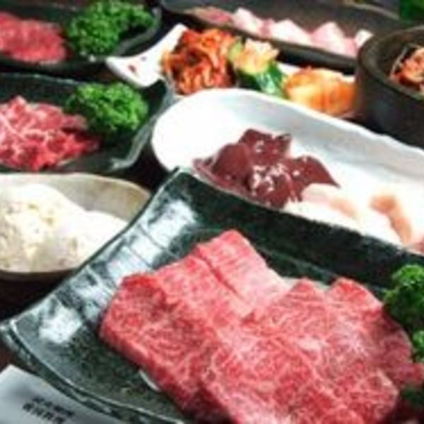 新宿で焼肉忘年会を貸切で楽しもう！